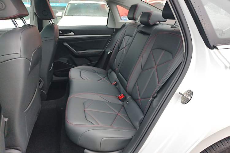 Used Volkswagen Lavida 2024 300TSI DSG Starry Sky Leading Edition Left Rear Seat
