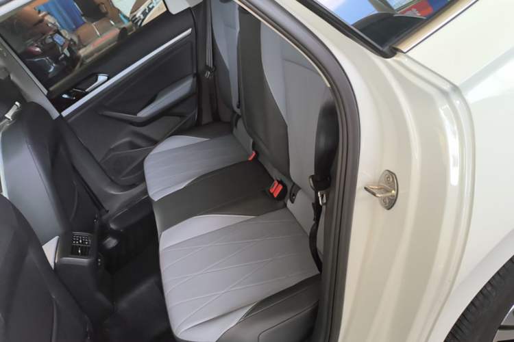Used Volkswagen Lavida 2024 1.5L Automatic Starry Sky 5 Million Edition Left Rear Seat