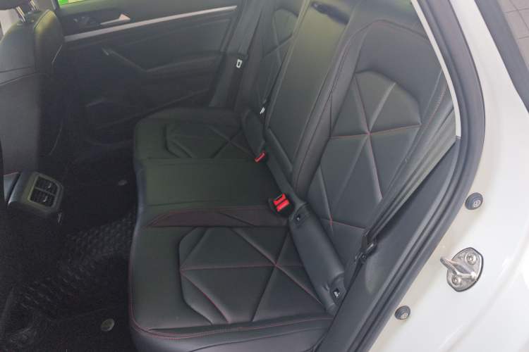 Used Volkswagen Lavida 2024 300TSI DSG Starry Sky Leading Edition Left Rear Seat