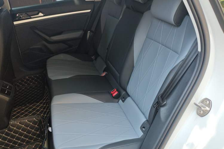 Used Volkswagen Lavida 2024 1.5L Automatic Starry Sky 5 Million Edition Left Rear Seat