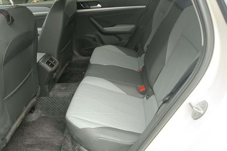 Used Volkswagen Lavida 2024 1.5L Automatic Starry Sky 5 Million Edition Left Rear Seat