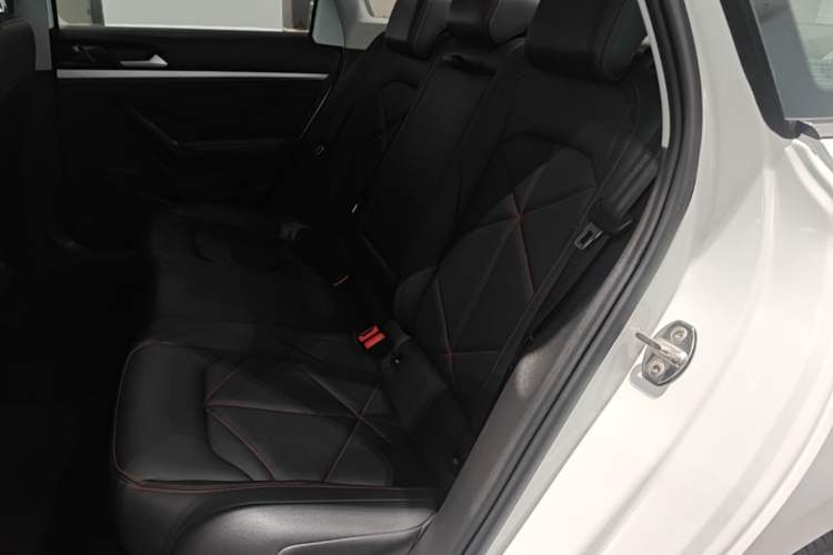 Used Volkswagen Lavida 2024 300TSI DSG Starry Sky Leading Edition Left Rear Seat