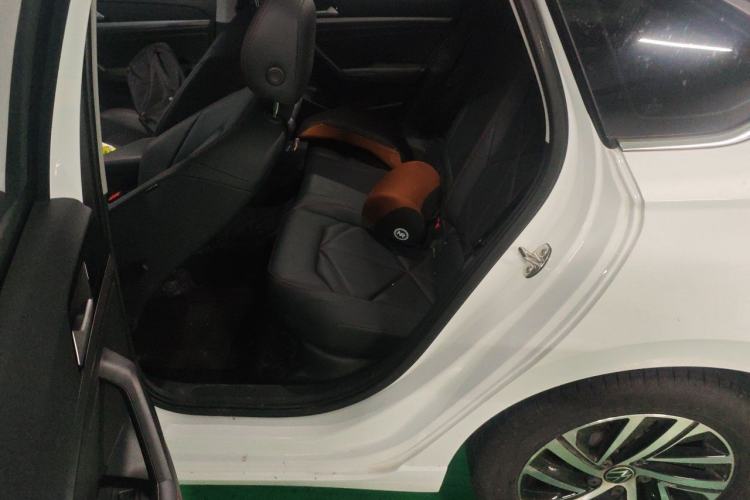 Used Volkswagen Lavida 2024 300TSI DSG Starry Sky Leading Edition Left Rear Seat
