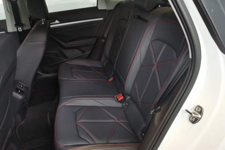 Used Volkswagen Lavida 2024 300TSI DSG Starry Sky Leading Edition Left Rear Seat