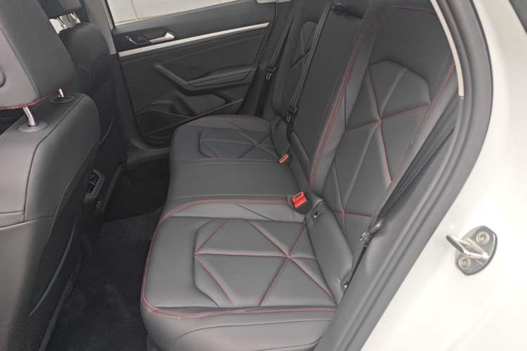 Used Volkswagen Lavida 2024 300TSI DSG Starry Sky Leading Edition Left Rear Seat
