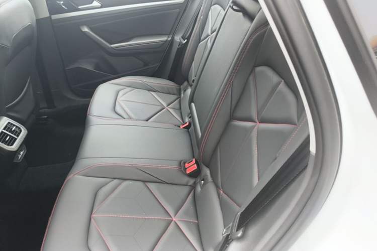 Used Volkswagen Lavida 2024 300TSI DSG Starry Sky Leading Edition Left Rear Seat