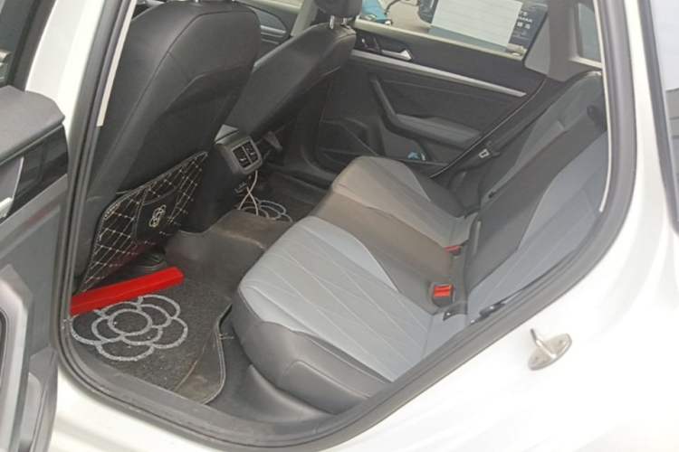 Used Volkswagen Lavida 2024 1.5L Automatic 5 Million Edition Left Rear Seat