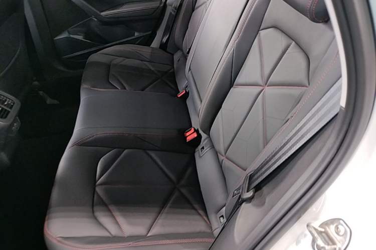 Used Volkswagen Lavida 2024 300TSI DSG Starry Sky Leading Edition Left Rear Seat