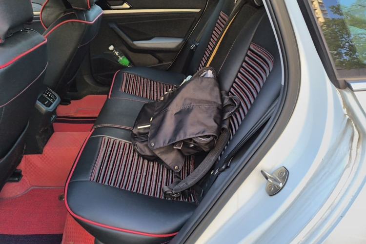 Used Volkswagen Lavida 2024 1.5L Automatic Starry Sky 5 Million Edition Left Rear Seat