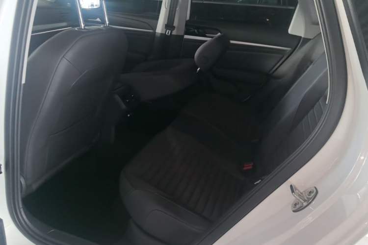 Used Volkswagen Lavida 2024 300TSI DSG Starry Sky Deluxe Edition Left Rear Seat
