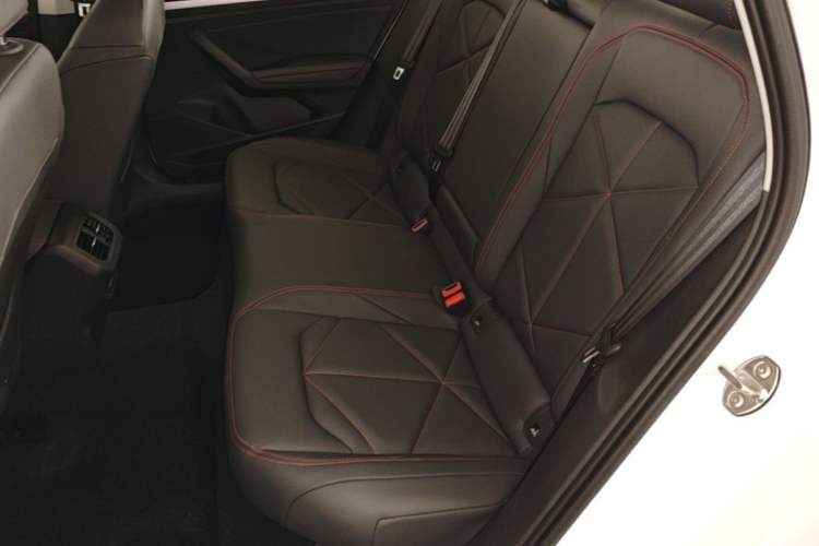 Used Volkswagen Lavida 2024 300TSI DSG Starry Sky Leading Edition Left Rear Seat