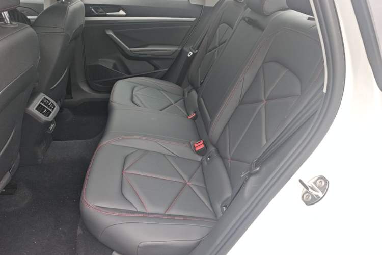 Used Volkswagen Lavida 2024 300TSI DSG Starry Sky Leading Edition Left Rear Seat