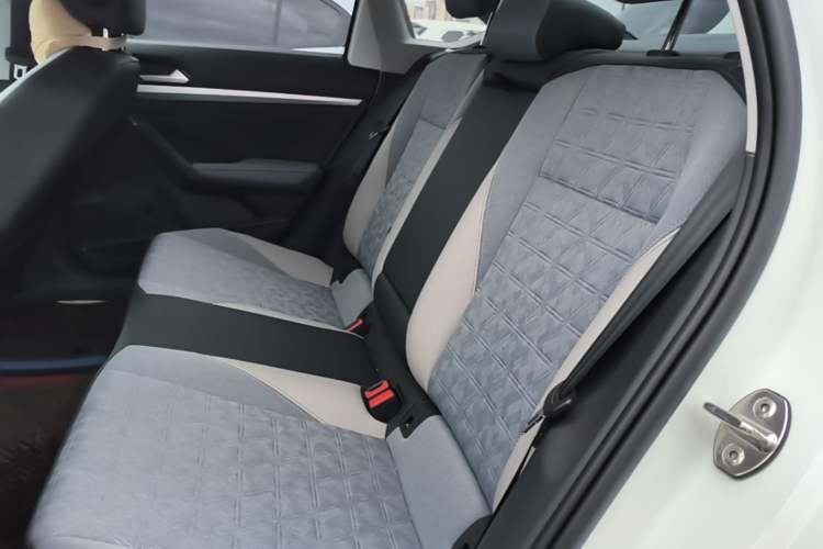 Used Volkswagen Lavida 2024 300TSI DSG Full-Comfort Edition Left Rear Seat