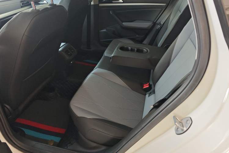 Used Volkswagen Lavida 2024 1.5L Automatic Starry Sky 5 Million Edition Left Rear Seat