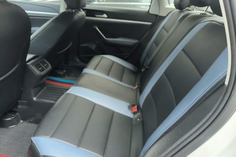 Used Volkswagen Lavida 2024 1.5L Automatic DeYi Edition Left Rear Seat
