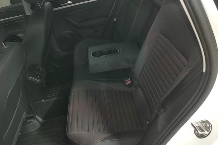 Used Volkswagen Lavida 2024 300TSI DSG Starry Sky Deluxe Edition Left Rear Seat