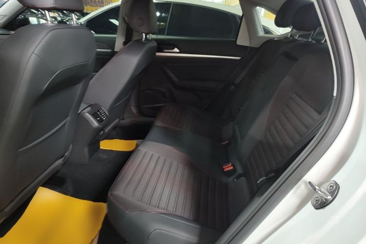 Used Volkswagen Lavida 2024 300TSI DSG Starry Sky Deluxe Edition Left Rear Seat