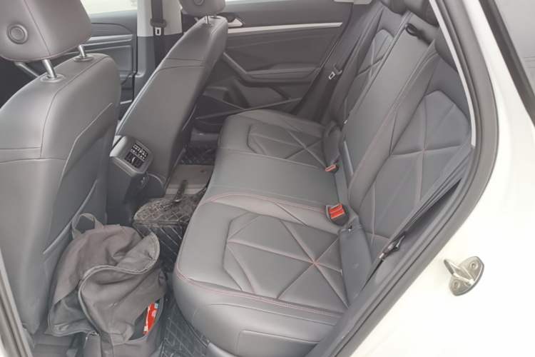 Used Volkswagen Lavida 2024 300TSI DSG Starry Sky Leading Edition Left Rear Seat