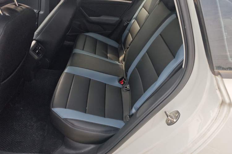 Used Volkswagen Lavida 2024 1.5L Automatic DeYi Edition Left Rear Seat