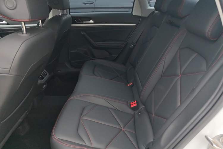 Used Volkswagen Lavida 2024 300TSI DSG Starry Sky Leading Edition Left Rear Seat