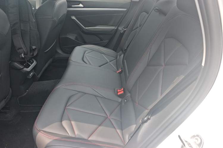 Used Volkswagen Lavida 2024 300TSI DSG Starry Sky Leading Edition Left Rear Seat