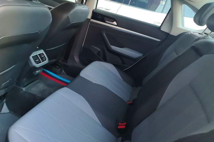 Used Volkswagen Lavida 2024 1.5L Automatic Starry Sky 5 Million Edition Left Rear Seat