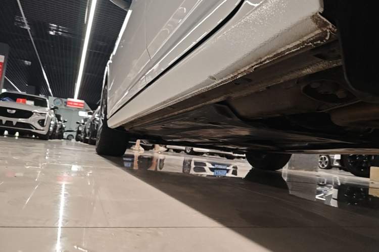 Used Volkswagen Lavida 2024 1.5L Automatic Starry Sky 5 Million Edition Left Side Sill