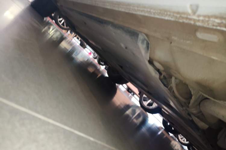 Used Volkswagen Lavida 2024 300TSI DSG Full-Comfort Edition Left Side Sill