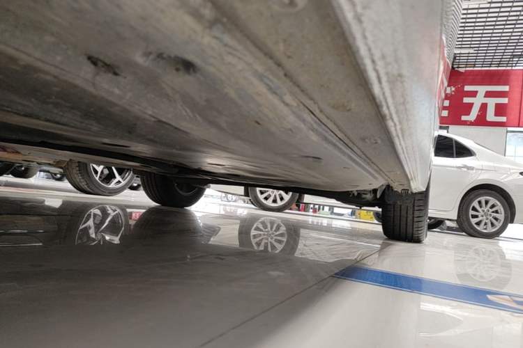 Used Volkswagen Lavida 2024 1.5L Automatic Starry Sky 5 Million Edition Left Side Sill