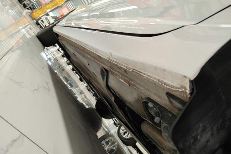 Used Volkswagen Lavida 2024 1.5L Automatic 5 Million Edition Left Side Sill