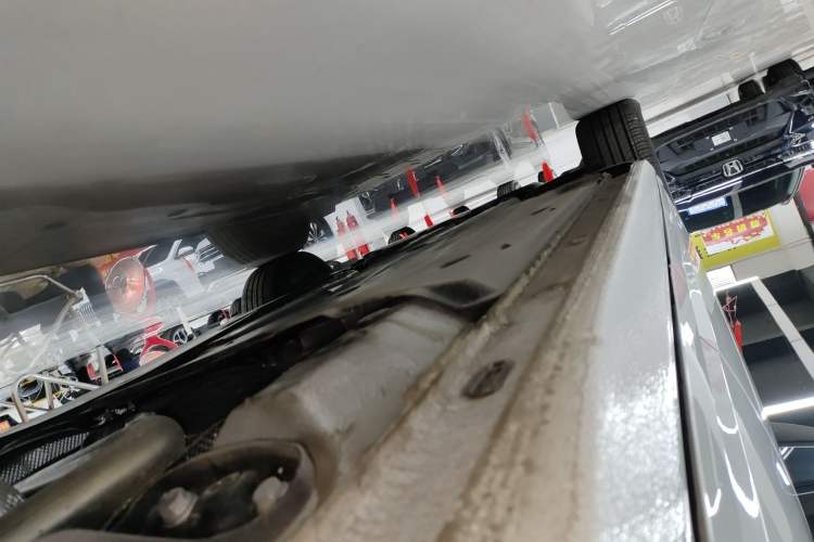 Used Volkswagen Lavida 2024 300TSI DSG Full-Comfort Edition Left Side Sill
