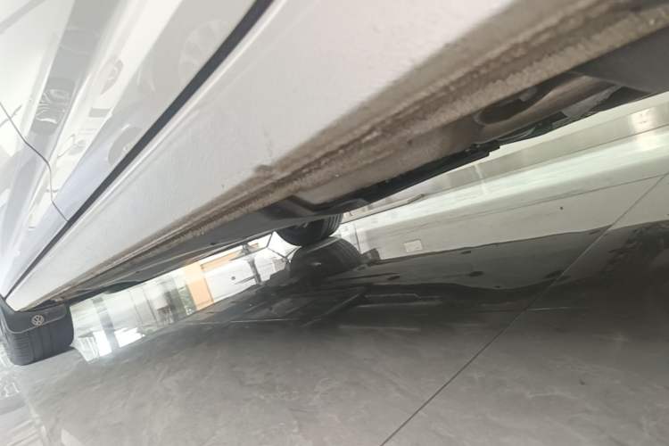 Used Volkswagen Lavida 2024 300TSI DSG Full-Comfort Edition Left Side Sill