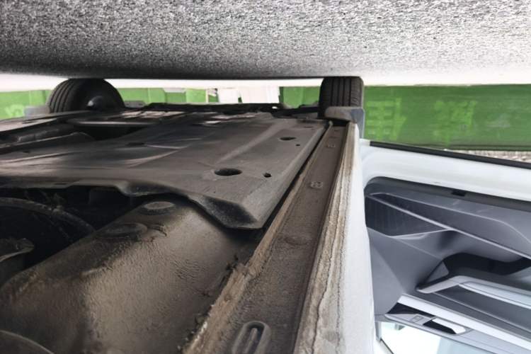 Used Volkswagen Lavida 2024 1.5L Automatic 5 Million Edition Left Side Sill