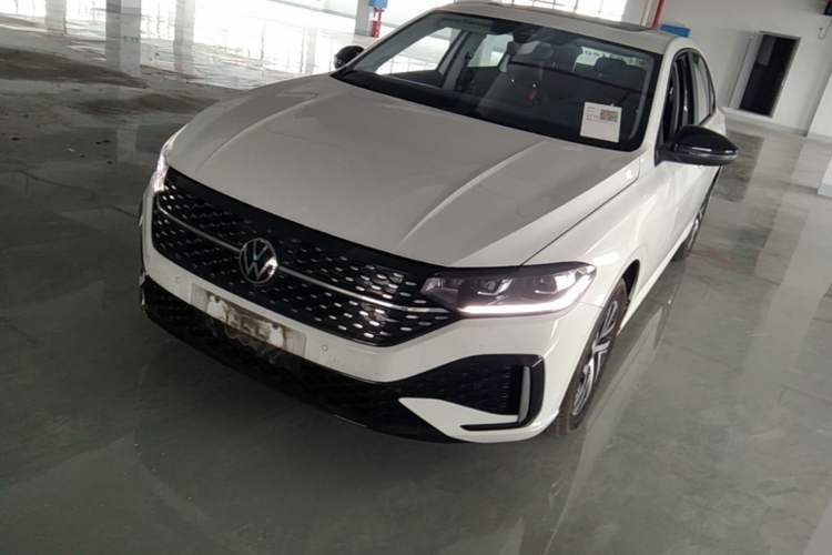 Used Volkswagen Lavida 2024 300TSI DSG Starry Sky Leading Edition Guazi used car, China used car export, Used car for sale, Used cars, Cheapest cars for sale