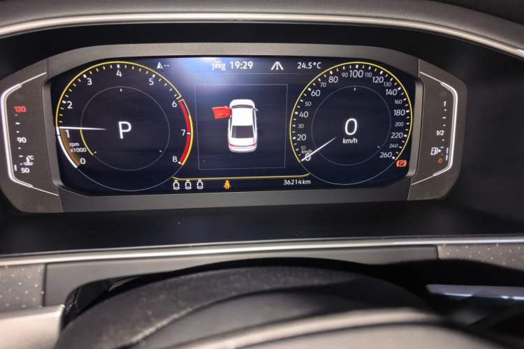 Used Volkswagen Lavida 2024 300TSI DSG Starry Sky Leading Edition Odometer Close Up