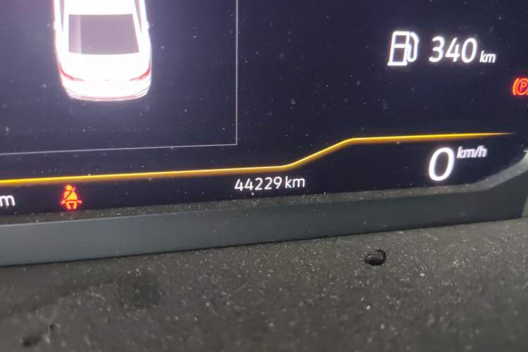 Used Volkswagen Lavida 2024 1.5L Automatic 5 Million Edition Odometer Close Up
