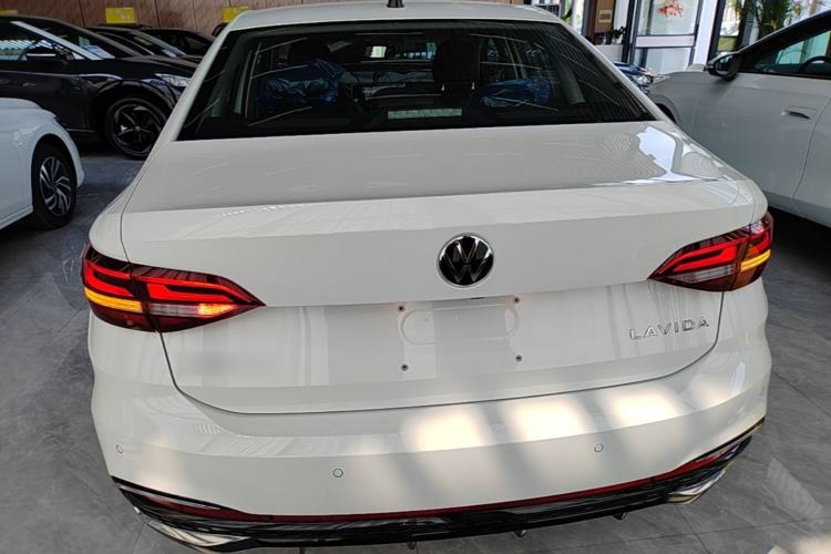 Used Volkswagen Lavida 2024 1.5L Automatic Starry Sky 5 Million Edition Rear