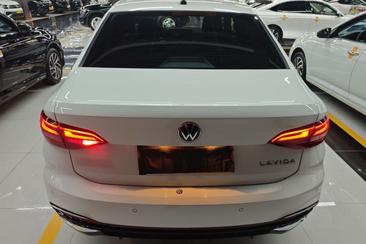 Used Volkswagen Lavida 2024 1.5L Automatic Starry Sky 5 Million Edition Rear
