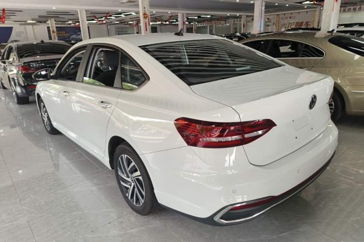 Used Volkswagen Lavida 2024 1.5L Automatic 5 Million Edition Rear Left 45 Deg