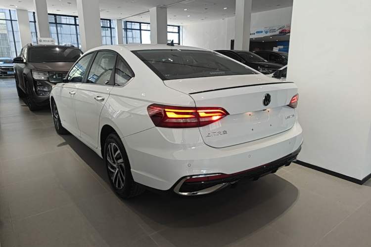 Used Volkswagen Lavida 2024 300TSI DSG Starry Sky Leading Edition Rear Left 45 Deg