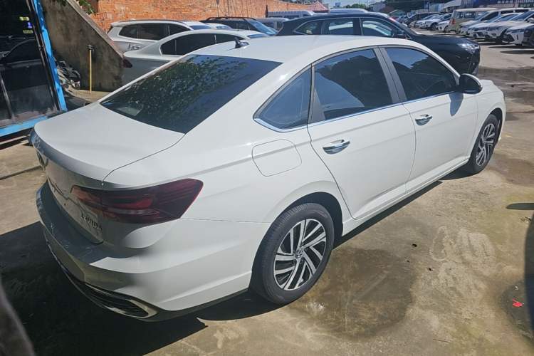 Used Volkswagen Lavida 2024 1.5L Automatic Starry Sky 5 Million Edition Rear Right 45 Deg