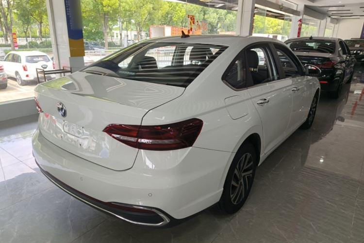 Used Volkswagen Lavida 2024 1.5L Automatic 5 Million Edition Rear Right 45 Deg