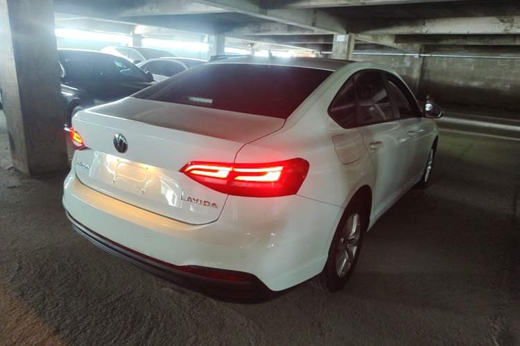 Used Volkswagen Lavida 2024 1.5L Automatic DeYi Edition Rear Right 45 Deg