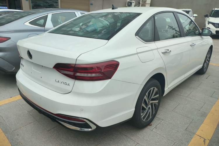 Used Volkswagen Lavida 2024 1.5L Automatic Starry Sky 5 Million Edition Rear Right 45 Deg