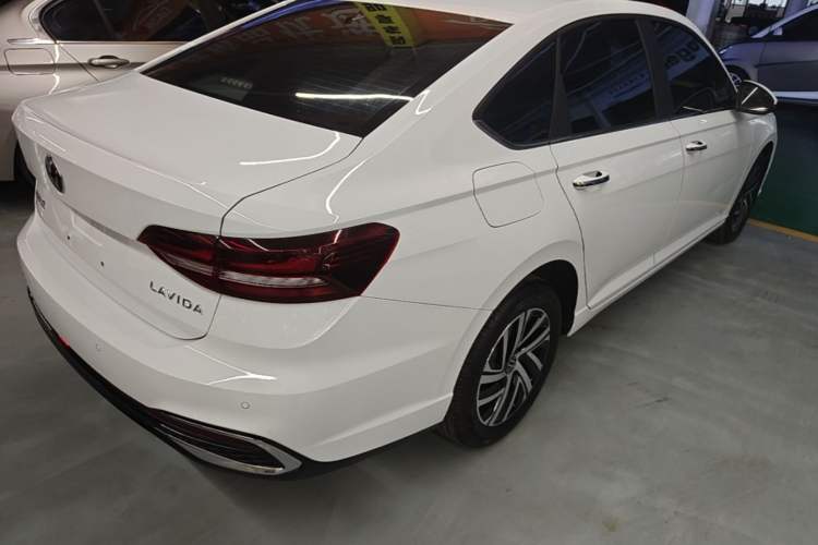 Used Volkswagen Lavida 2024 1.5L Automatic Starry Sky 5 Million Edition Rear Right 45 Deg