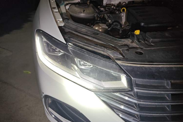 Used Volkswagen Lavida 2024 1.5L Automatic 5 Million Edition Right Front Headlight