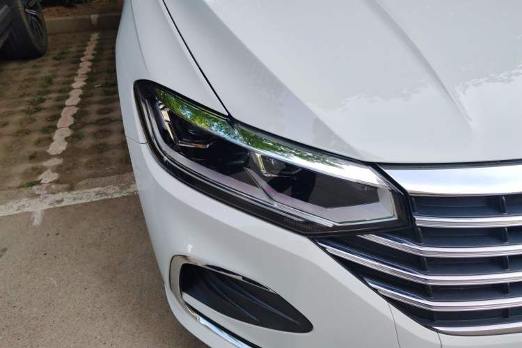 Used Volkswagen Lavida 2024 1.5L Automatic 5 Million Edition Right Front Headlight