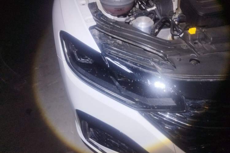 Used Volkswagen Lavida 2024 1.5L Automatic Starry Sky 5 Million Edition Right Front Headlight