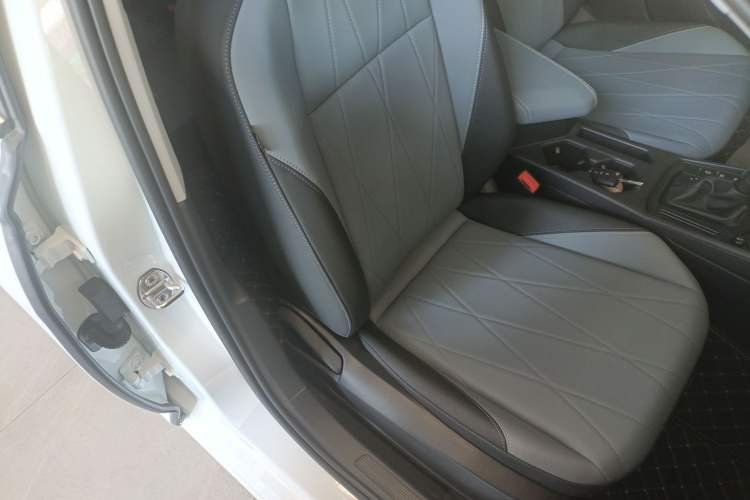 Used Volkswagen Lavida 2024 1.5L Automatic 5 Million Edition Right Front Seat