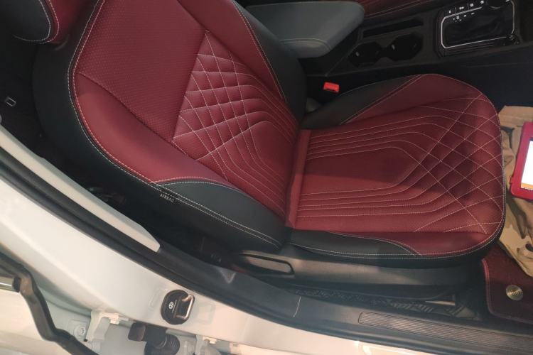 Used Volkswagen Lavida 2024 300TSI DSG Full-Comfort Edition Right Front Seat